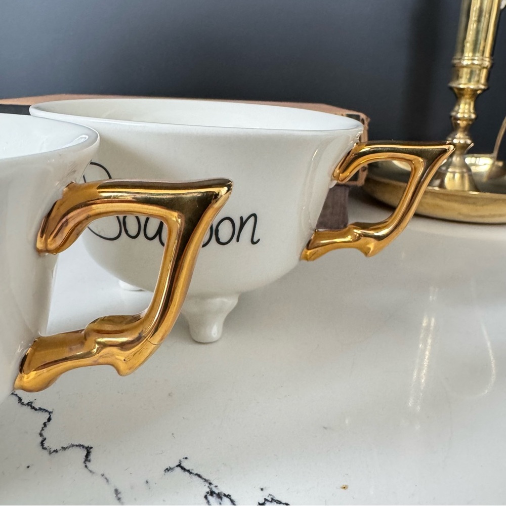Creative Co-op Stoneware Bourbon + Gin 3 Footed w Gold Handle Tea Cup set of 2 - Picture 5 of 7